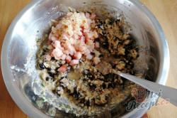 Příprava receptu Vepřová plec plněná ořechovou nádivkou se slaninkou, krok 5