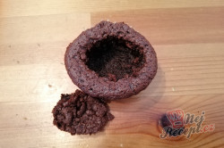Příprava receptu Fenomenální SNICKERS muffinky, krok 2