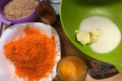 Příprava receptu Nejlepší mrkvovo-ořechová bábovka, krok 2