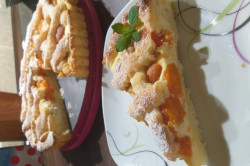 Recept Křehký koláč s pudinkem a meruňkami