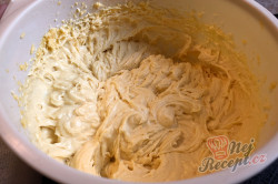 Příprava receptu Nejlepší jablečný koláč s kokosovou pěnou, který se rozplývá na jazyku, krok 5