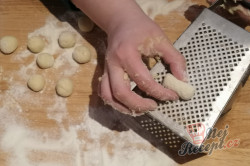 Příprava receptu Domácí gnocchi (knedlíky), krok 3