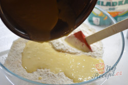 Příprava receptu Jednoduché medové řezy, krok 1