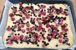 Příprava receptu Krakovský ovocný koláč s křehkou pěnou, krok 5