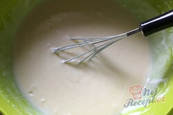 Příprava receptu Šťavnatý rebarborový jahodový koláček s tvarohem, krok 3