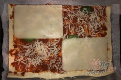 Příprava receptu Expresní domácí pizza z listového těsta, krok 1