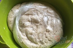 Příprava receptu Křupavý hrnkový domácí chléb bez hnětení, krok 6