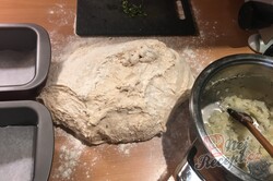 Příprava receptu Domácí cibulový chléb, krok 8