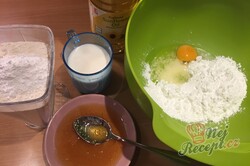 Příprava receptu Kokosové kostky z jednoho vajíčka, které zmizí z plechu rychlostí blesku, krok 2