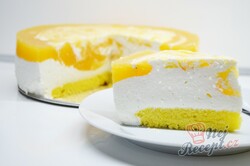 Příprava receptu Jednoduchý tvarohový dort s meruňkami "Sluneční pozdrav", krok 13