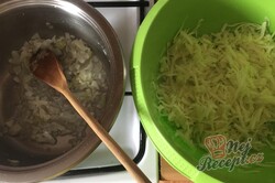 Příprava receptu Nejlepší cuketové pagáče, které jsou jako čerstvé i druhý den, krok 4