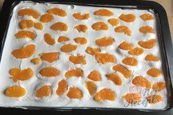 Příprava receptu Pravý smetanový zákusek s kousky mandarinek a mandarinkovým želé, krok 7