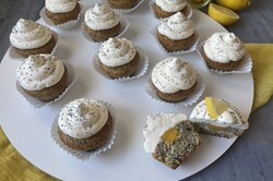 Příprava receptu Makovo-citronové cupcakes plněné lemon curd krémem, krok 2