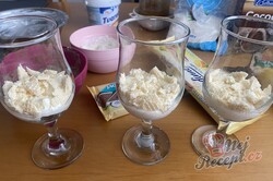 Příprava receptu Jednoduché tvarohové pohárky v příchuti kokos-citron, krok 6