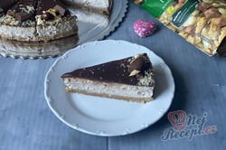 Příprava receptu Oříškový cheesecake s polevou z mléčné čokolády, krok 2
