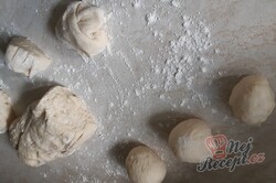 Příprava receptu Voňavé domácí rohlíky jako z pekárny, krok 4