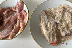 Příprava receptu Kuřecí řízky ve výborném slaninovém těstíčku. Dokonalá kombinace šťavnatého masa, česneku a slaniny., krok 1