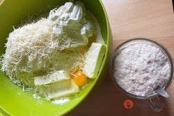 Příprava receptu Křehké a křupavé sýrové pagáče ze zakysané smetany, krok 3