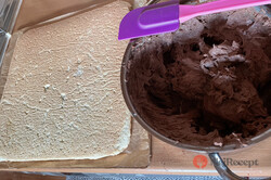 Příprava receptu Kokosová pochoutka s kakaovým krémem a čokoládovou polevou, krok 9