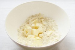 Příprava receptu Párty sýrové krekry ze 4 surovin, krok 2