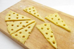 Příprava receptu Párty sýrové krekry ze 4 surovin, krok 4