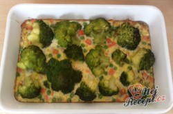Recept Zapečená brokolice se zeleninou a vajíčkem