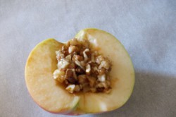 Příprava receptu Vynikající jablíčka v listovém županu s ořechy, krok 2