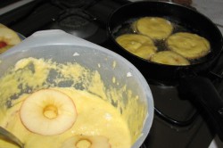 Příprava receptu Jablka smažená v těstíčku, krok 7