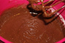 Příprava receptu Vynikající čokoládový koláček s ostružinami, krok 1