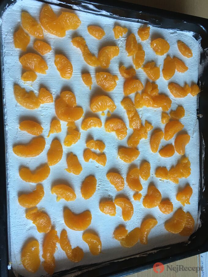 Recept Nejlepší osvěžující mandarinkové řezy ze zakysané smetany