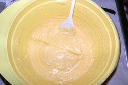 Příprava receptu Ovocné Karpaty s vanilkovým a tvarohovým krémem, krok 5