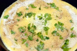 Příprava receptu Omeleta s rajčetem a parmazánem, krok 2