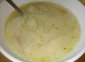 Recept Sýrovo-rohlíková polévka za pár kaček