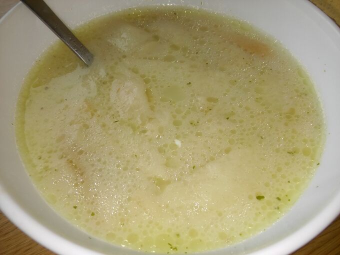 Recept Sýrovo-rohlíková polévka za pár kaček
