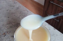 Recept Domácí kondenzované mléko POUZE ze TŘÍ surovin