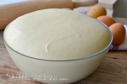 Příprava receptu Pečené buchty s nutelou z bramborového těsta, krok 1