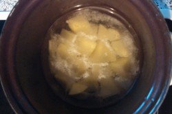 Příprava receptu Kuřecí prsa s bylinkovým jogurtem, krok 2