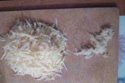 Příprava receptu Pikantní sýrová pomazánka s česnekem, krok 1