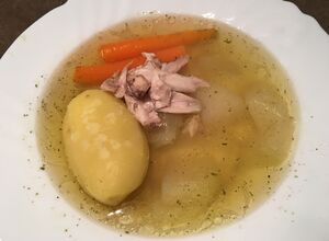 Recept Domácí kuřecí vývar se zeleninou a bramborem