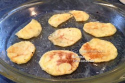 Příprava receptu Domácí bramborové lupínky bez smažení, krok 9