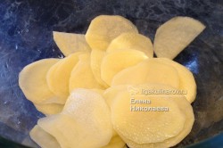 Příprava receptu Domácí bramborové lupínky bez smažení, krok 4