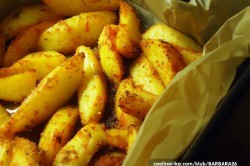 Příprava receptu Křupavé paprikové brambory, krok 2