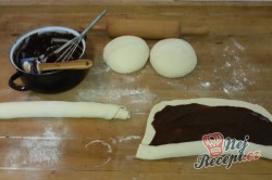 Příprava receptu Plněné kakaové pudinkáče, krok 5