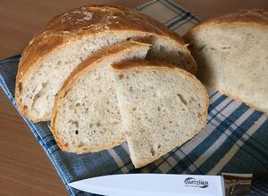 Recept Extra jemný hrnkový chléb i pro začátečníky, který stačí jen zamíchat vařečkou.