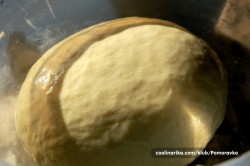 Příprava receptu Česnekový trhací chlebíček, krok 1