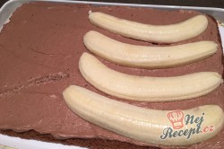 Příprava receptu Prošívaná deka s čoko krémem a banány, krok 4