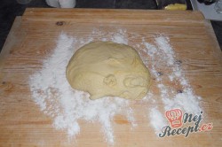 Příprava receptu Kynutý makový a ořechový závin, krok 8