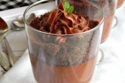Příprava receptu Domácí čokoládový pudink s mátou, krok 1