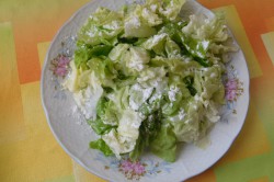 Příprava receptu Hlávkový salát, krok 2