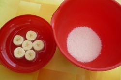 Příprava receptu Banánové jednohubky v kokosu, krok 2